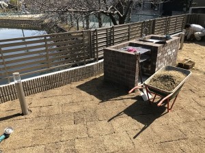 生駒市にてバーベキューコンロとお庭のリフォーム