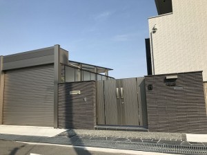 ATM建築様　三協リフレア門扉画像です。