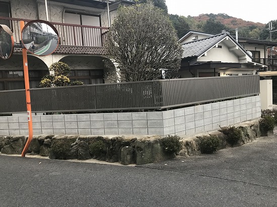 ライシスフェンスで目隠しをしました。